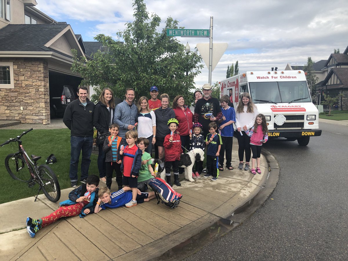 CBCCalgary's tweet photo. Last stop #BriarHill! ETA 20 minutes #YYCNeighborDay #thanksneighboryyc https://t.co/RBbfPzEYnR