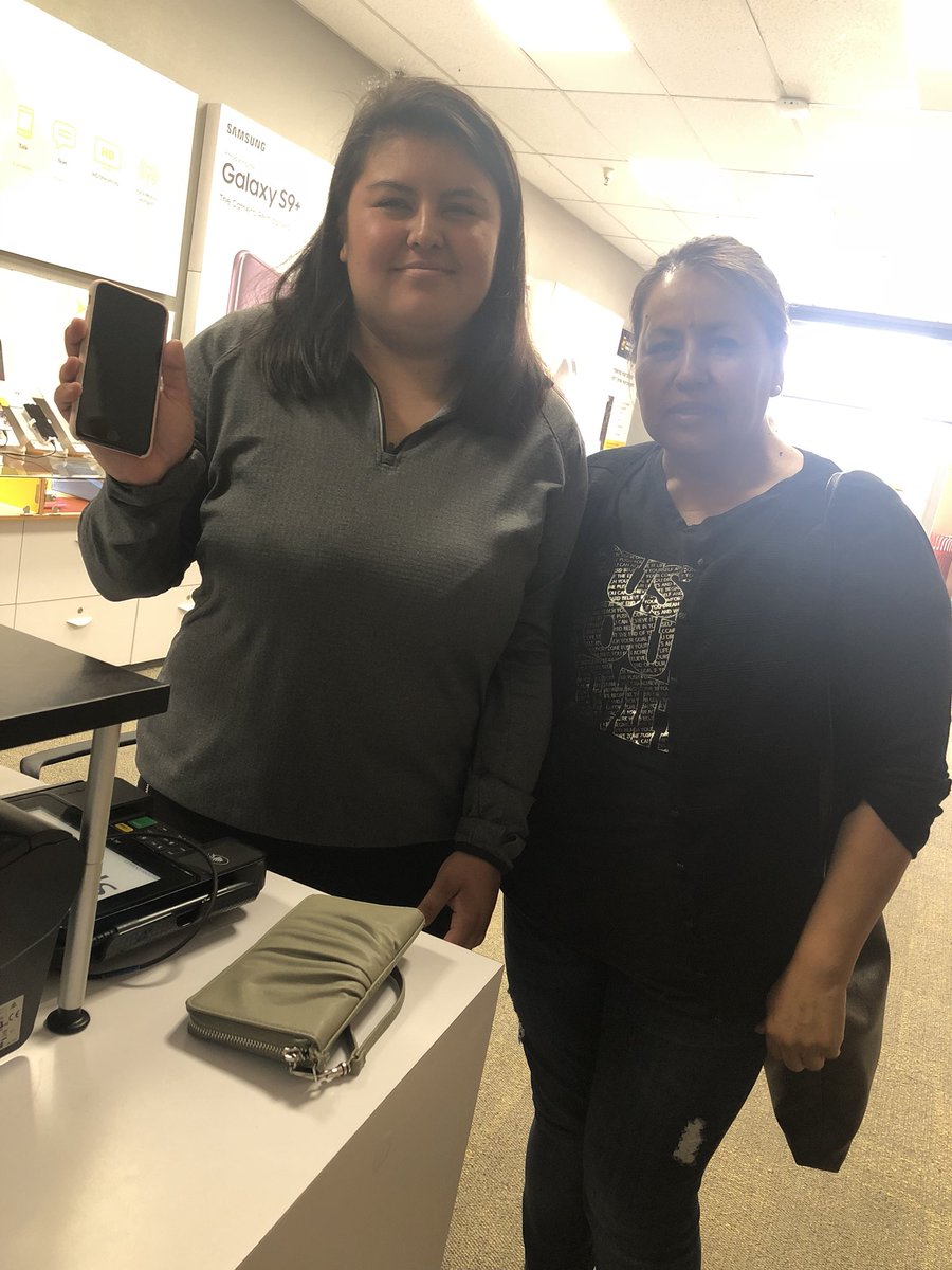 Lost your phone? No problem, come down to our location and get a new one! We are located at Terra Nova Shopping Center in Chula Vista <a href="/KristianAllos/">Kristian Allos</a> #SanDiego #TerraNova #ChulaVista