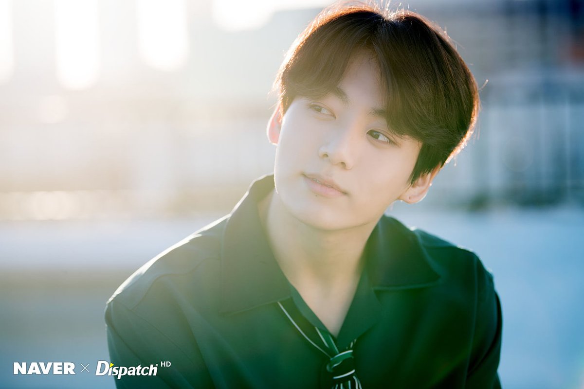 bangtan_russia's tweet photo. [ФОТО] Dispatch HD: вечеринка в ЛА в честь пятой годовщины БТС 
https://t.co/cK4kAIwkn5 https://t.co/1vKKpmKTSk