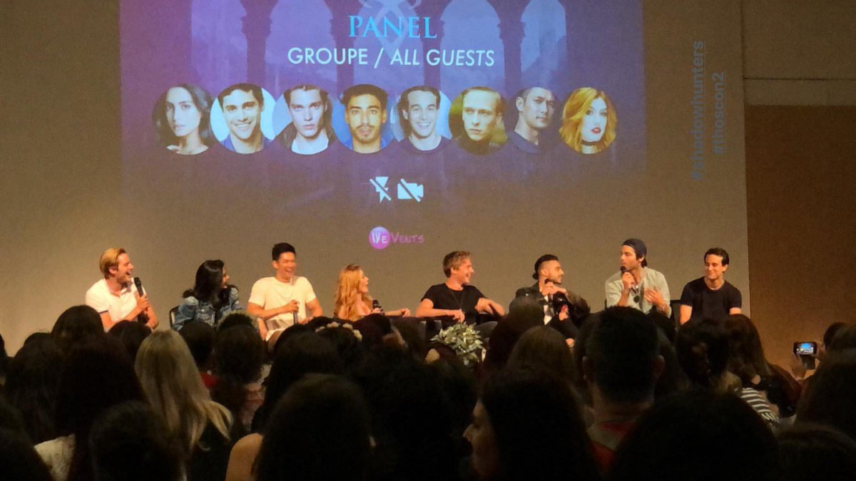 pandemoniumclub's tweet image. The #Shadowhunters cast on the panel at @THOSConParis #THOSCON (via @JadeHassoune IG stories)
