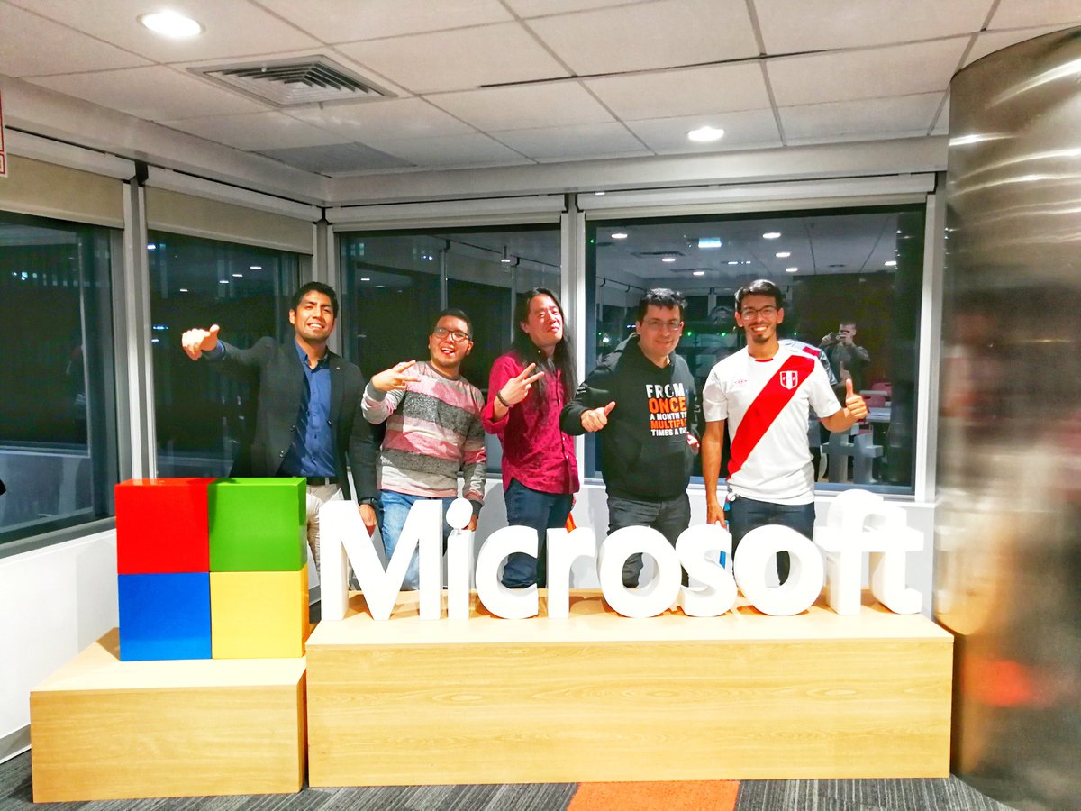 raulcamposrosas's tweet photo. Thank you for coming @AbelSquidHead it was amazing enjoy the #gdbc2018 in Lima with you 😊 #therockstar #mvpbuzz #gdbc #ArribaPeru #Peru https://t.co/U0Ni2FPkks https://t.co/vfcwAyFfyW