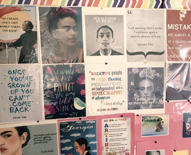 CaracappaSenora's tweet image. #Summer
#SummerArtClasses
#ArtCamp
Come paint with me this summer! Many classes 😍.