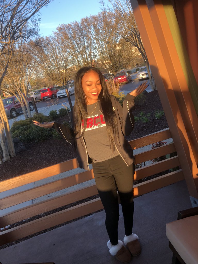 MarrowOllie's tweet photo. #WhosWhoNCCU hi, my name is ollie an incoming freshman from durham NC, majoring in fine arts 🎭 ❤️ https://t.co/xWZJXkVRsJ