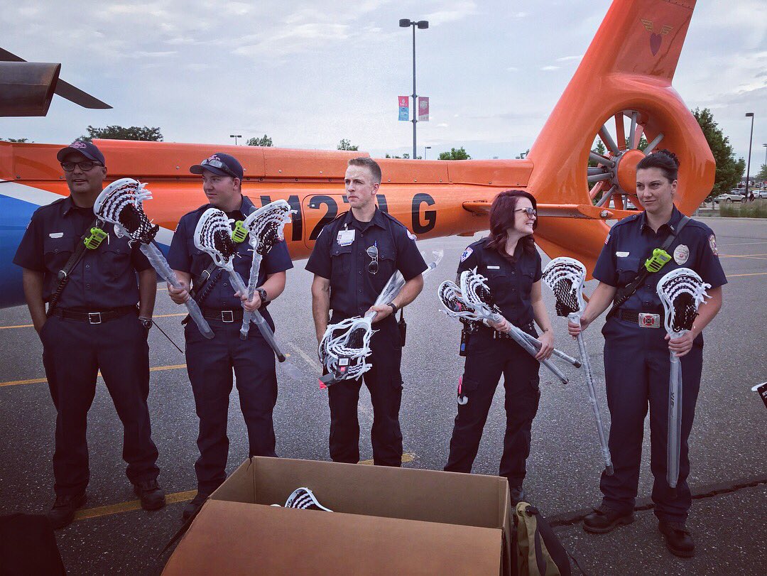3dLacrosse's tweet image. The Flight for Life Colorado chopper made its landing at the #DenverShootout, and then 3d Lacrosse crew and the Flight for Life staff welcomed @COunifiedlax and gave them sticks from @stxmlax @stxwlax just before the annual Unified Game at #dso2018. (📷: @cvock)