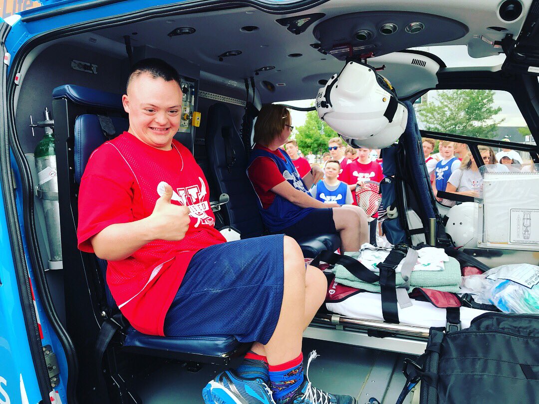 3dLacrosse's tweet image. The Flight for Life Colorado chopper made its landing at the #DenverShootout, and then 3d Lacrosse crew and the Flight for Life staff welcomed @COunifiedlax and gave them sticks from @stxmlax @stxwlax just before the annual Unified Game at #dso2018. (📷: @cvock)