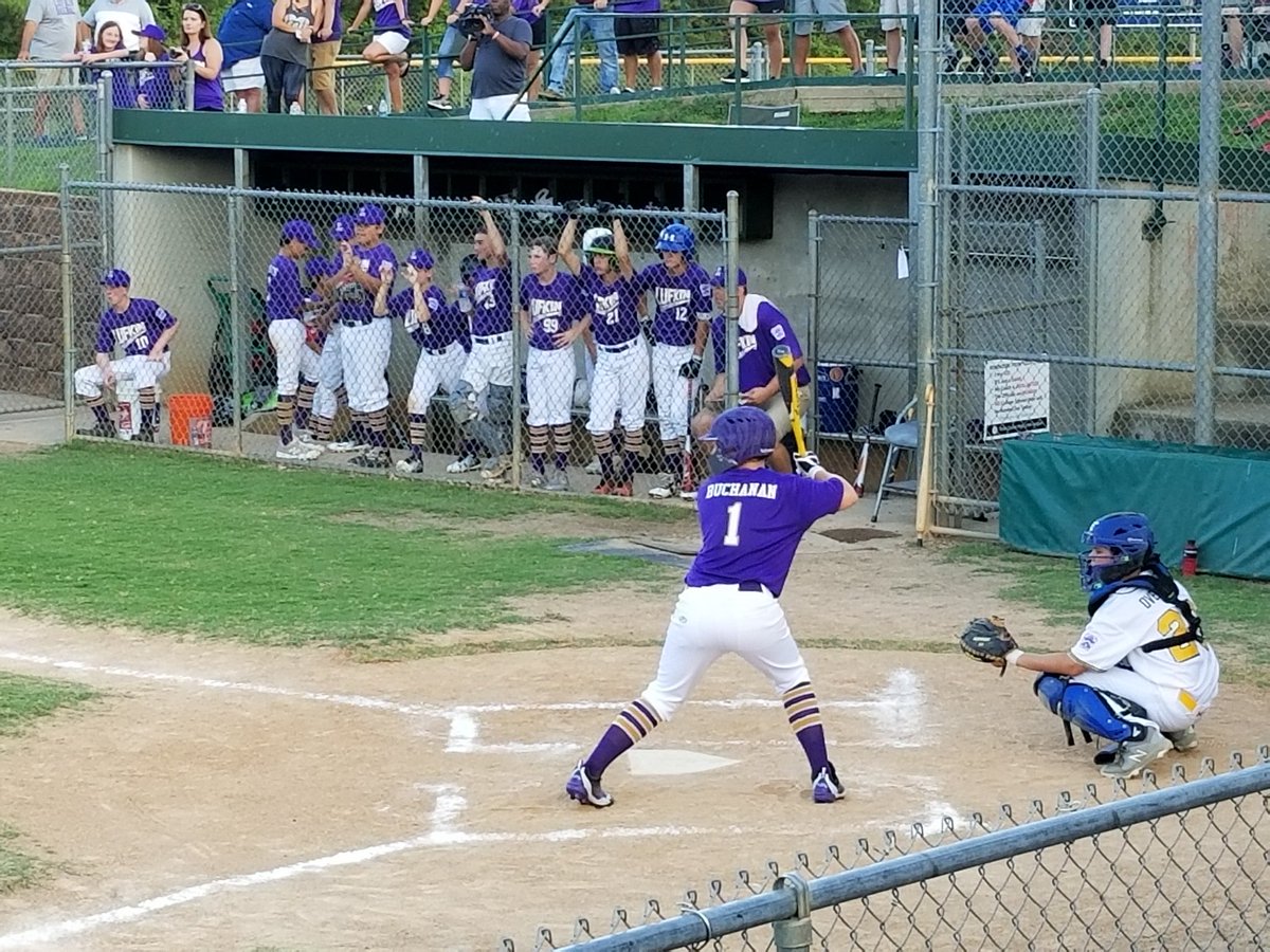 MikeA_ArpISD's tweet photo. The 2018 #LufkinAllStars in the Rose City this evening taking on #TylerWest to start the 12yr old (majors) district Tournament. Lufkin leads 2-0 in the 3rd. Highlights at 10pm Tonight on @KETK #RoadtoWilliamsport #RoseCapitalWLL @LittleLeague https://t.co/ziBIFnnJaJ
