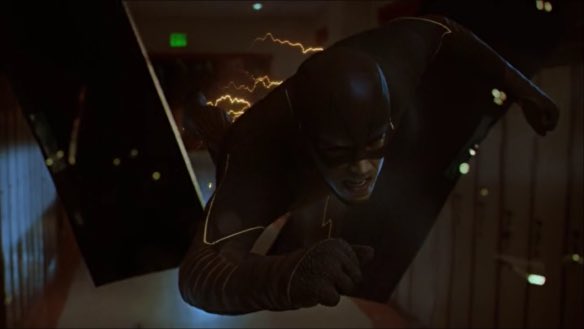 KezzieJam's tweet photo. “Supersonic Punch Baby!!” Barry broke the sound barrier to save Iris!! Yesss!!🙌🏾🙌🏾Love how the glass was shattering everywhere as he ran by! #WestAllen #TheFlash S1x6
#FlashRewatch https://t.co/5gB3gb7UZK