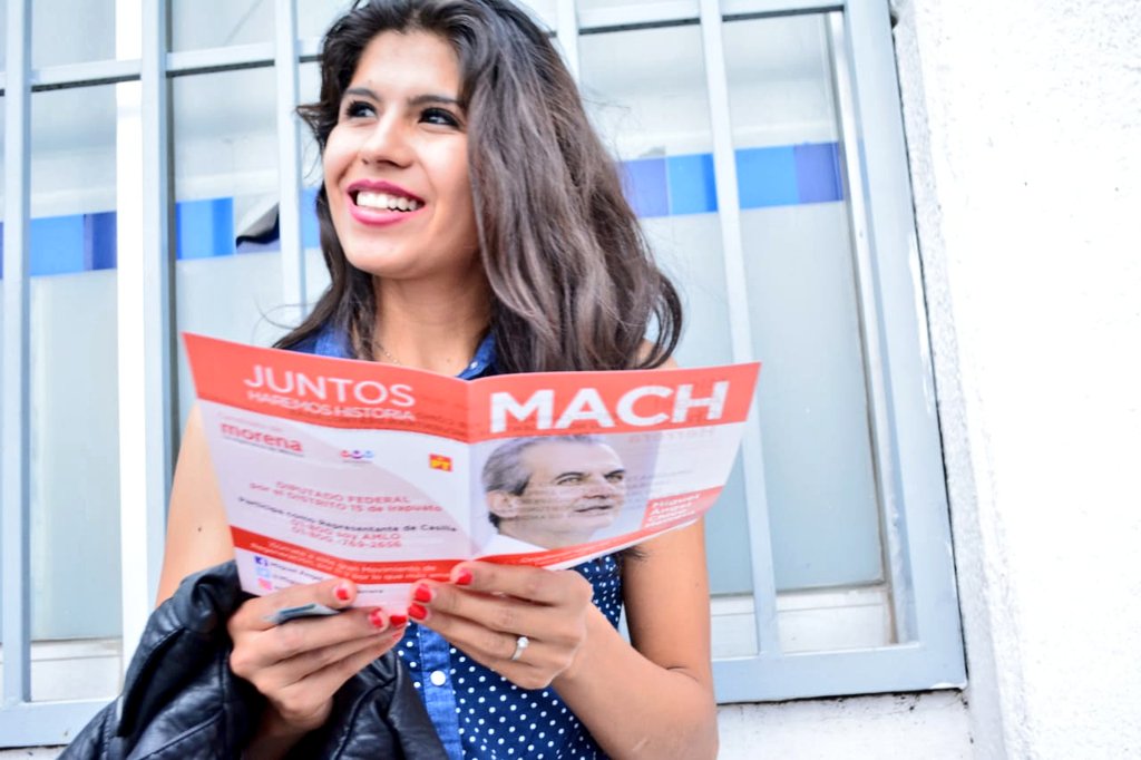 MiguelChicoOfl's tweet photo. En colonias #Ferrocarrilero, #RealDelLago y #ResidencialCampestre, y entre el ambiente #Futbolero ⚽ llevé #MisPropuestas para desde el #CongresoDeLaUnión como #TuDiputadoFederal generar #Oportunidades para mis #Paisanos
#VotaMACH
#MiguelÁngelChicoHerrera
#JuntosHaremosHistoria https://t.co/k6CxQ6rrTv