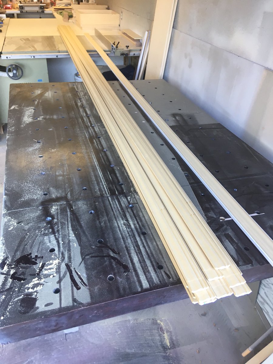 dalton_djs1968's tweet photo. 2 hrs to make 294 feet of crown👍
#custommillworking
#customcabinetry
#woodworking 
#kelowna https://t.co/KhB6bbOXBp
