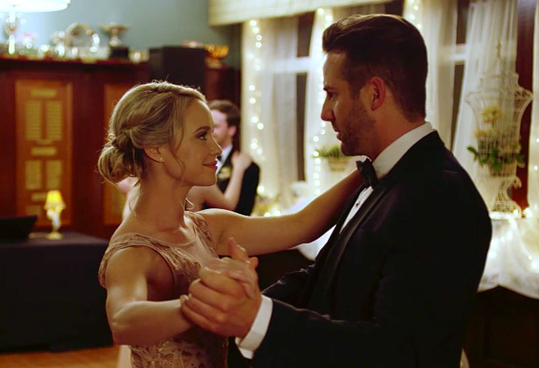 ellenblogs's tweet image. Find out more about tonight's program #JuneWeddings #LoveatFirstDance #Ad   hallmarkchannel.com/love-at-first-… @hallmarkchannel