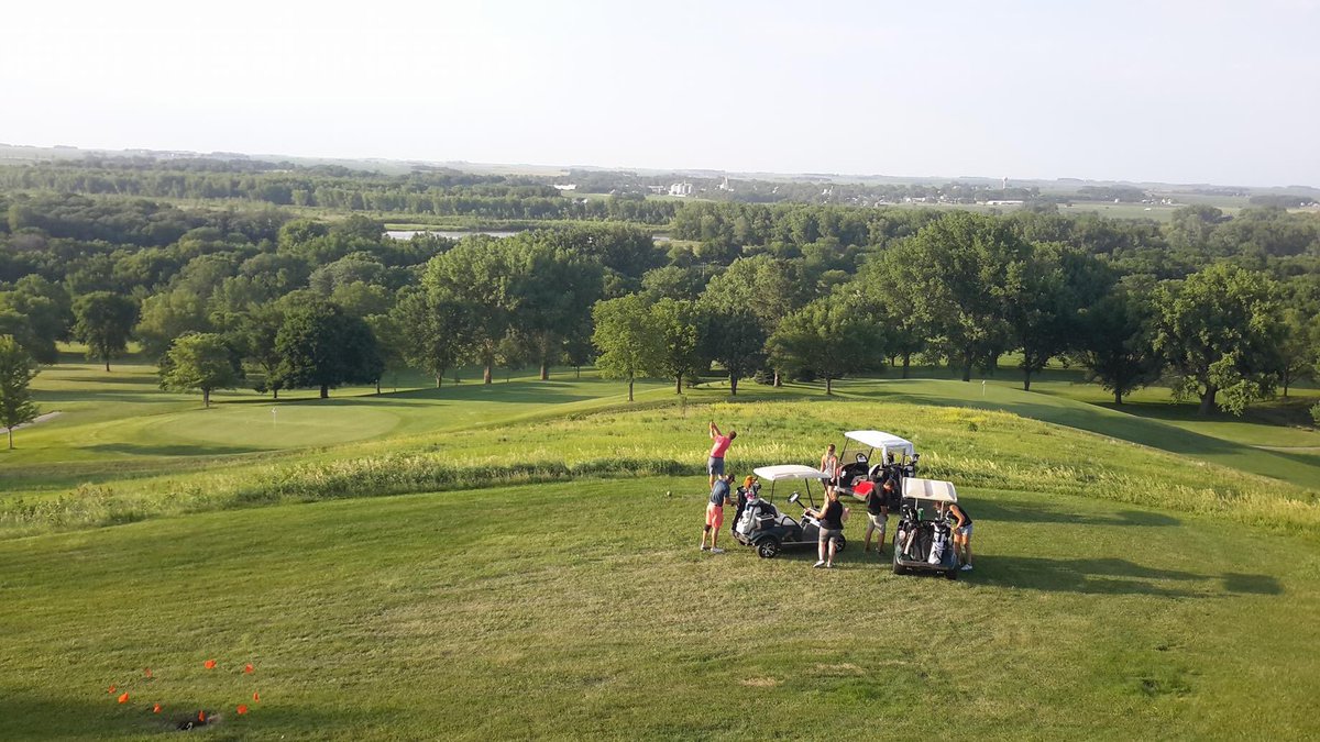 IndianTrailsCC's tweet photo. Last night we featured our Couples Night Out - Par 3 Course Edition! Thanks to all that participated! #FunNight https://t.co/taQyGajGhS