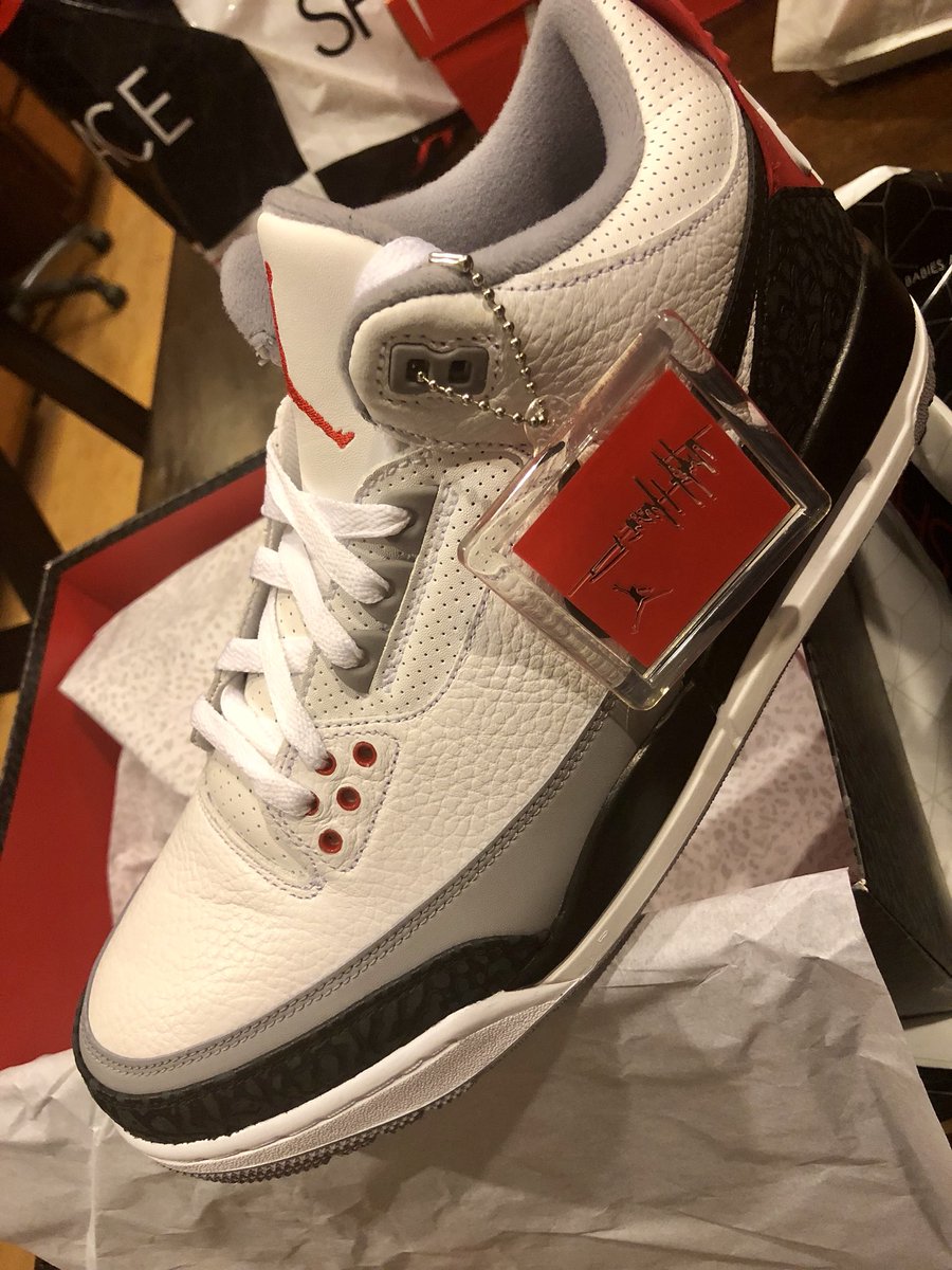 KicksMj23's tweet photo. Air Jordan 3 retro “Tinker” DS size 11.5 with receipt | $235 shipped $225 local pick up #jordan3s #tinkers https://t.co/4jQdIste75