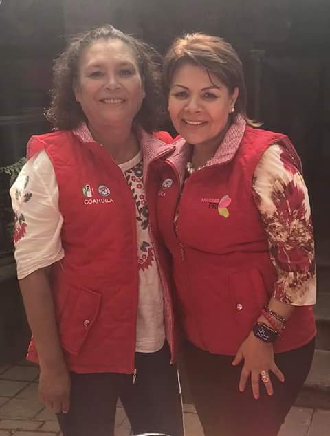aravillarrealt's tweet photo. @DeliaSiller amiga y así te considero hace ya varios años muchísimas gracias por la confianza pero sobre todo por ese apoyo que siempre y en todo lugar tienes para mi, es un honor acompañarte en todo proyecto y sabes que cuentas conmigo a toda hora y en todo lugar #LaCausaNosUne https://t.co/pDR4yhyz46