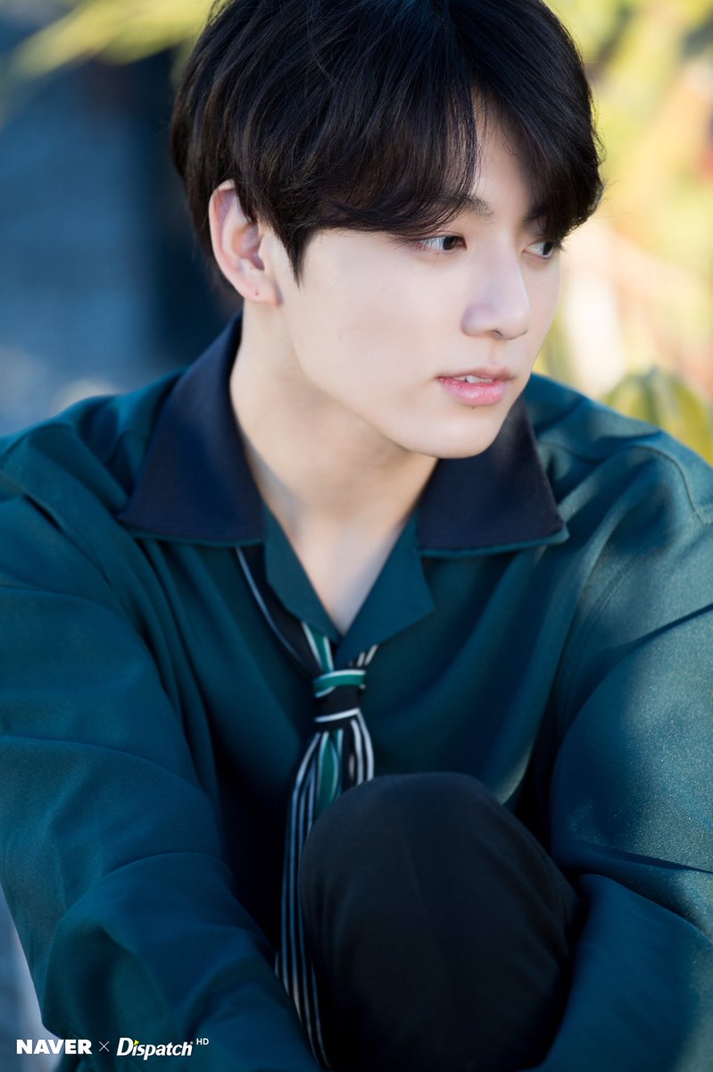 BTSVenezuela_'s tweet photo. @BTS_twt x Dispatch para celebrar los 5 años de BTS.
Distrito de Arte en LA.
#JUNGKOOK (4/4)
➡https://t.co/b3mBsL8jVZ
#5theFlowerPathWithBTS https://t.co/WOsyv8hU32