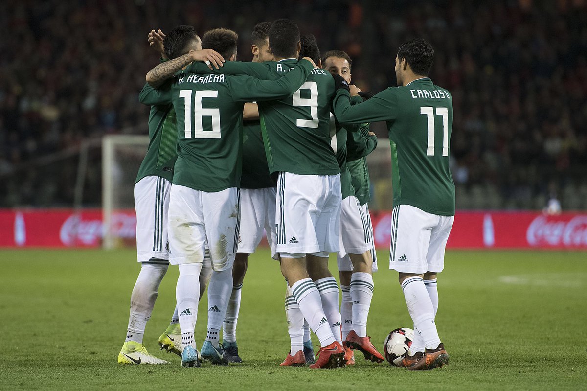 4 años esperando este día. 
Miles de horas de trabajo para poder estar aquí. 
El sueño comienza hoy. 🙌🏻

Vamos todos juntos, porque todos juntos en #Rusia2018 absolutamente #NadaNosDetiene. 

¡VENGA, #MEX! 
¿Quién ya está listo?