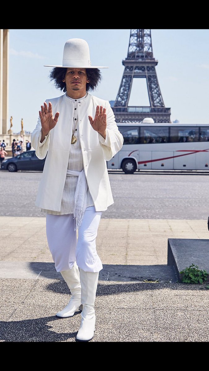 ericandre's tweet photo. I’m back in Paris https://t.co/Y60P216M9J