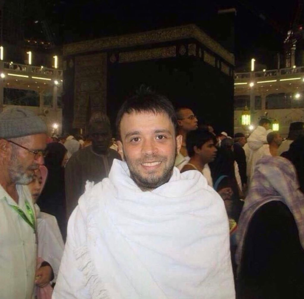 رحل عنا الفنان أبو القلب الطيب 
الصغير الكبير ماهر عصام 
#سيكوسيكو 
ربنا يجعل مثواك الجنة ان شاء الله 
البقاء لله