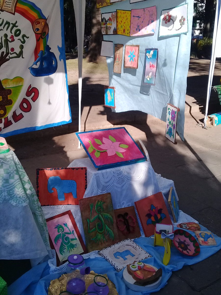 SelvaOchoa's tweet photo. CAI10 Cerrillos presente en la muestra Anual deArtes Visuales @fgillesaveedra @patriciapinasco  @analancayhsa @Nato022S https://t.co/WDfvGHCR3Y
