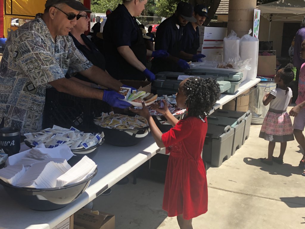 Tate Hill (@tatehill) on Twitter photo Thanks <a href="/FresnoEOC/">Fresno EOC</a> for providing FREE lunch meals for the Fresno Juneteenth Kids Zone. Check out their Summer Meals program for sites near you. fresnoeoc.org/food-services/… Thanks <a href="/FresnoEOC/">Fresno EOC</a> for providing FREE lunch meals for the Fresno Juneteenth Kids Zone. Check out their Summer Meals program for sites near you. fresnoeoc.org/food-services/…