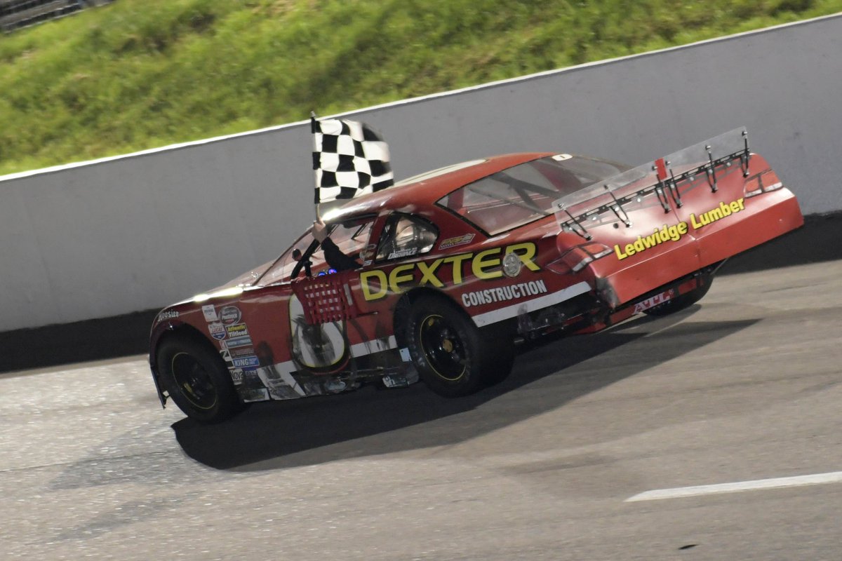 ProStockTour's tweet photo. @ShawnTurple WINS RON MACGILLIVRAY CHEV BUICK GMC 150 IN PHOTO FINISH: Full rundown of the @rmggm 150 is now up on the website! @Riverside_NS #RonMac150
https://t.co/ZqkgN9L8BY https://t.co/ZD6Ovrok6c