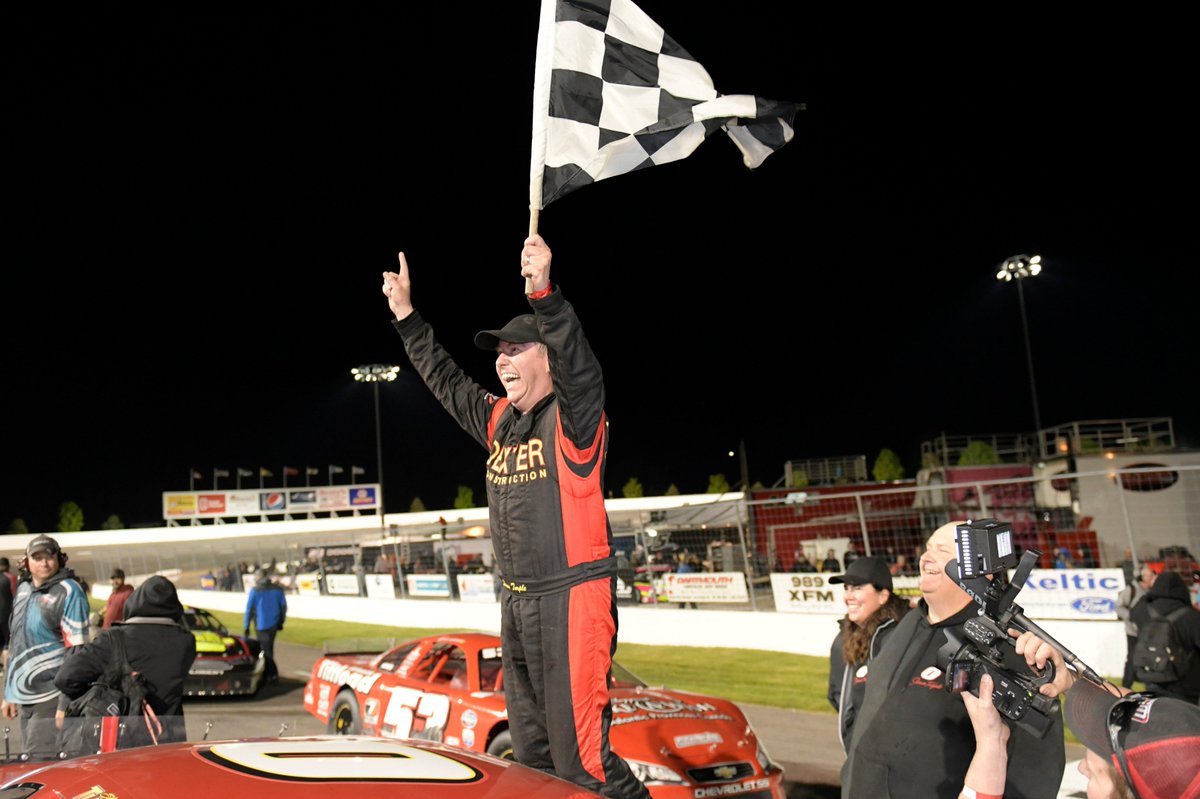 ProStockTour's tweet photo. @ShawnTurple WINS RON MACGILLIVRAY CHEV BUICK GMC 150 IN PHOTO FINISH: Full rundown of the @rmggm 150 is now up on the website! @Riverside_NS #RonMac150
https://t.co/ZqkgN9L8BY https://t.co/ZD6Ovrok6c