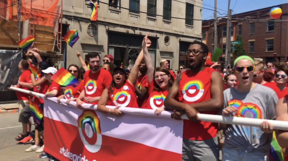 What an incredible day celebrating #ColumbusPride with our <a href="/Target/">Target</a> team!!! Thank you to the amazing team members in D169 &amp; D173 who showed their support today!! #TakePride ❤️🧡💛💚💙💜 @apolice <a href="/KellySakai1/">Kelly Pergram</a> <a href="/rickd0055/">Rick Dengelegi</a>
