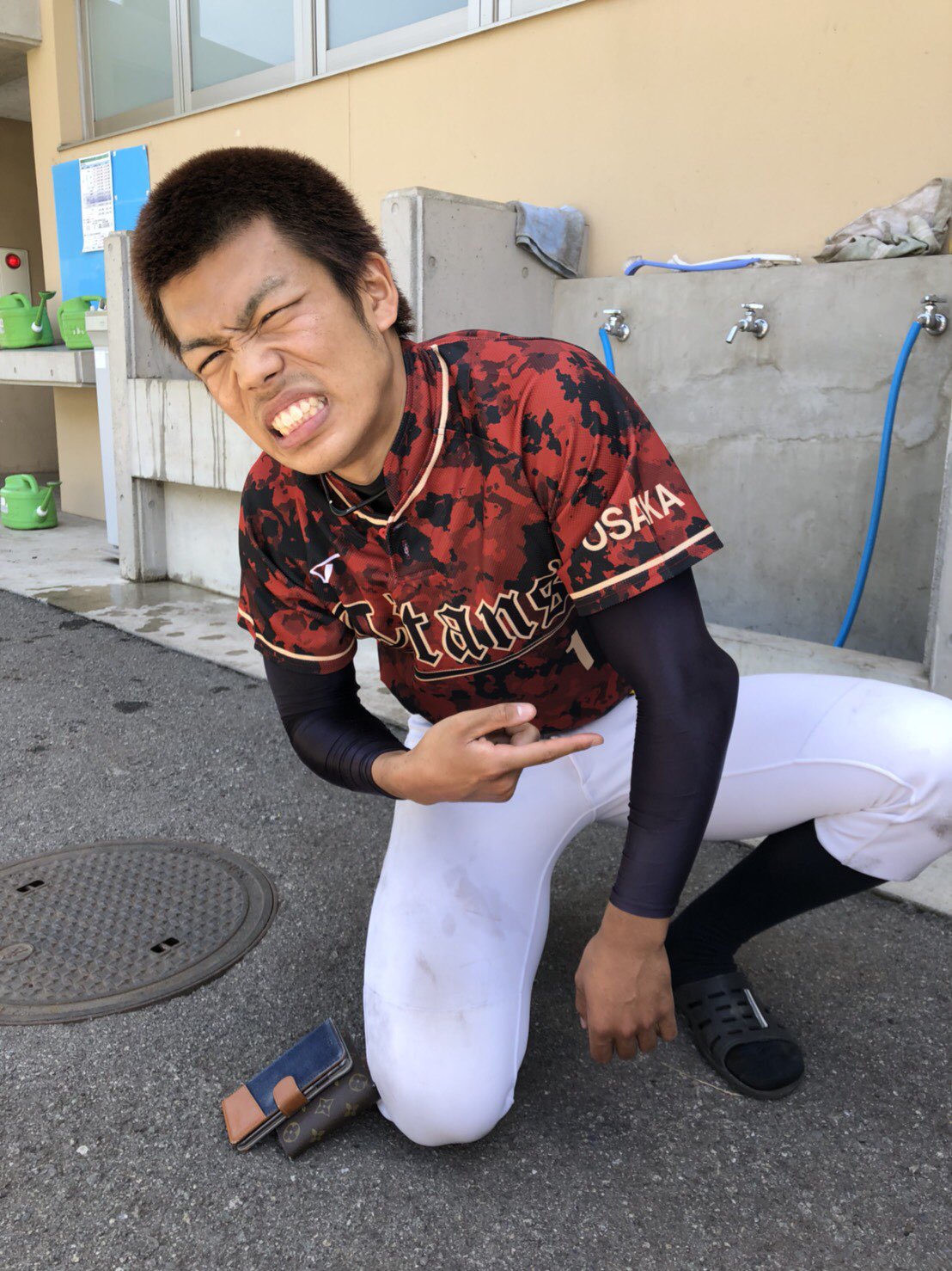 ひろきだよ 肘脱臼しても 写真は撮ってもらうstyle 肘脱臼 初体験 死ぬほど痛い 全治3週間 絶望 おワタ T Co 1ucyajlmpb Twitter ひろきだよ 肘脱臼しても 写真は撮ってもらうstyle 肘脱臼 初体験 死ぬほど痛い 全治3週間 絶望 おワタ T Co 1ucyajlmpb Twitter