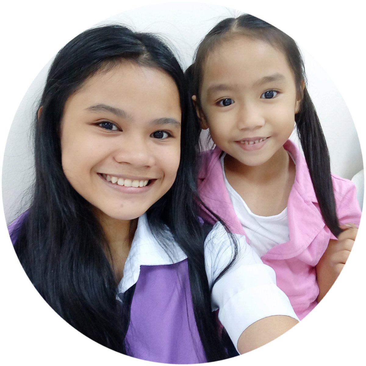 perlasyo's tweet photo. Happy PBB. Selfies with KNC Santolan, MM <3
#MCGIWeeklyThanksgiving
#CountingIsWisdom https://t.co/ATx7yA3yMb