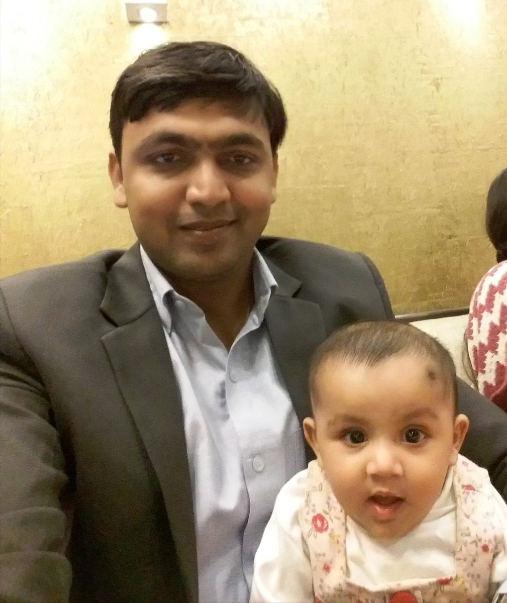 the123ankit's tweet photo. @NSaina
#BaapWaliBaat
@SrBachchan रिश्ते में तो हम तुम्हारे बाप लगते हैं ओर नाम है #sahinsha
#FathersDay
#SelfieWithDad
#MyFatherMyHero
#selfiewithFather
@TheAmitLakhani @Fighter_Physio
@tanu531d @cskkanu @greatpankaj
@Uppolice #askdgpup https://t.co/A6cj511Hku