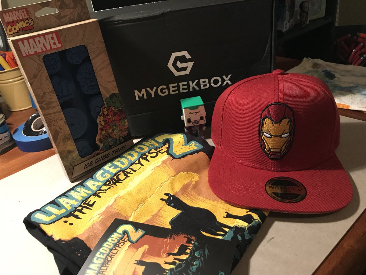 jlturman's tweet image. Awesome box this month @MyGeekBox! 👏🏼 #mygeekboxjune #mygeekbox