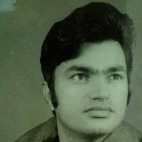 ShrutiOf's tweet image. ईश्वरतुल्य, व्यक्तित्व सृजक और संस्कारों से हमें सिंचित करने वाले पिता के चरणों में प्रणाम। आप सभी को #FathersDay की शुभकामनाएं। #HappyFathersDay
@officekiran