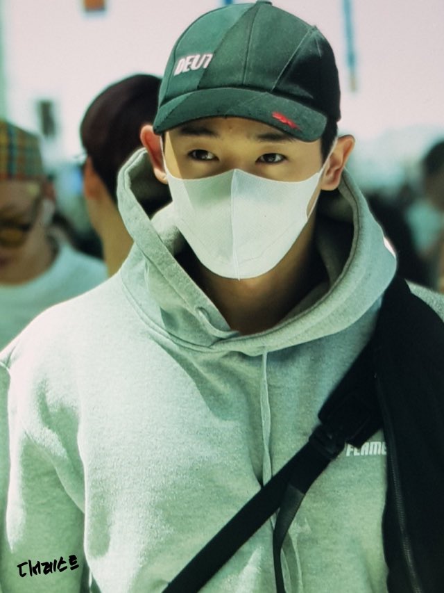 Dearest_WH's tweet photo. PRE📷180616 인천공항✈️출국 
고고➿런던🇬🇧
#원호 #WONHO #ウォノ 
#MONSTA_X #몬스타엑스 
#젤러시 #JEALOUSY 

@OfficialMonstaX https://t.co/WgQhsKGrNh