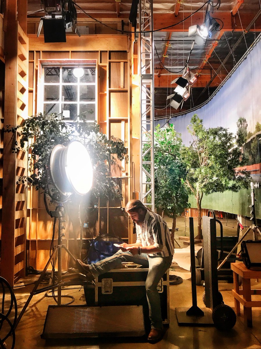 RodgerHalston's tweet photo. "All the worldβs a stage,
And all the men and women merely players;
They have their exits and their entrances,
And one man in his time plays many parts" #Shakespeare #bts #actor #actorslife #actorsacess #soundstage #flim #fliming #hollywood @sarahuhrich
@ActorsAccess @monstaarr https://t.co/0fEoQMefam