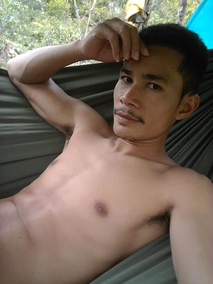 U72yUSlTyqr2NiL's tweet photo. ບ່າວແຂກ.... https://t.co/DlkaTo2rtt