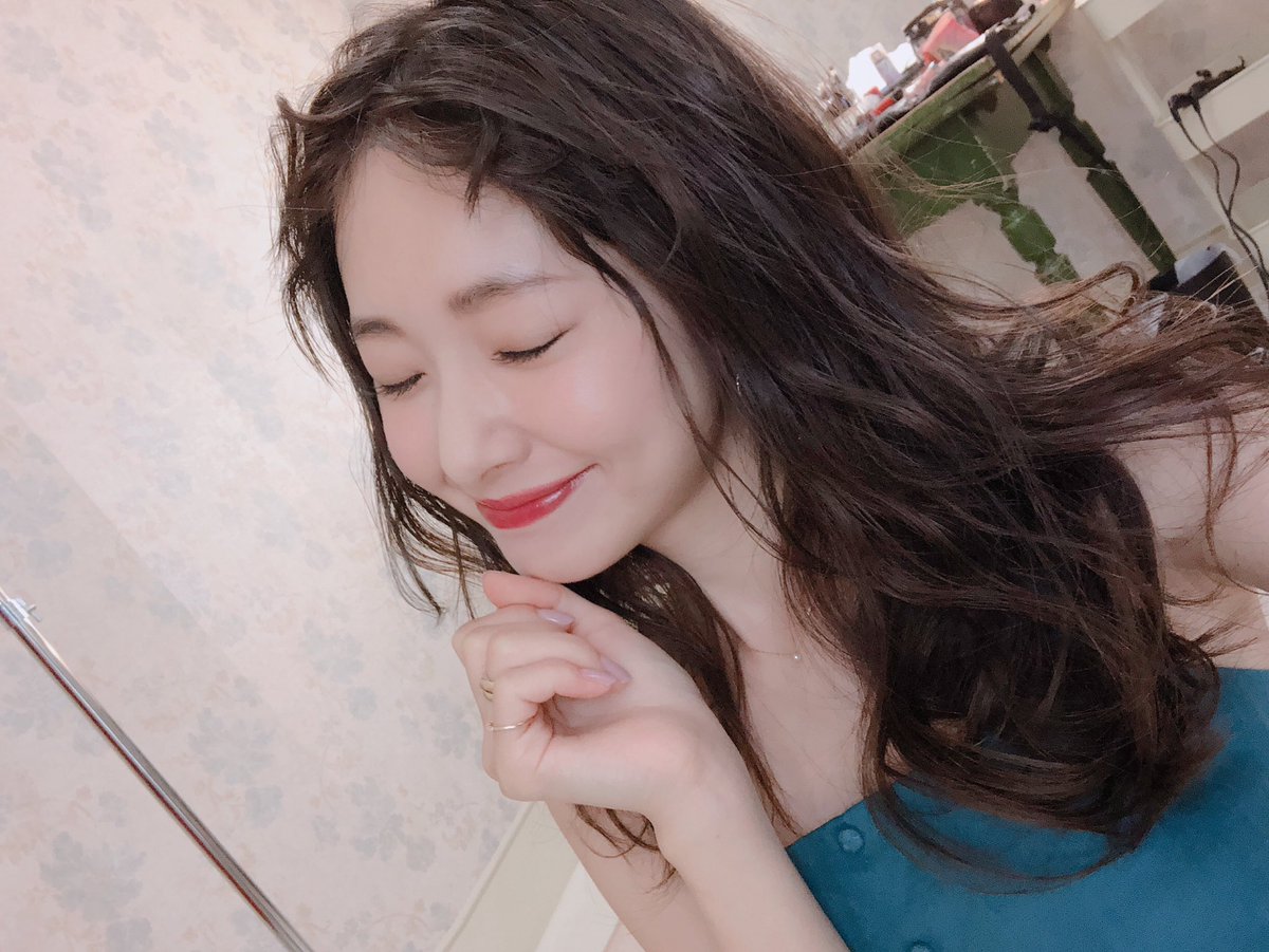 西川 瑞希 最近は暗髪が気分