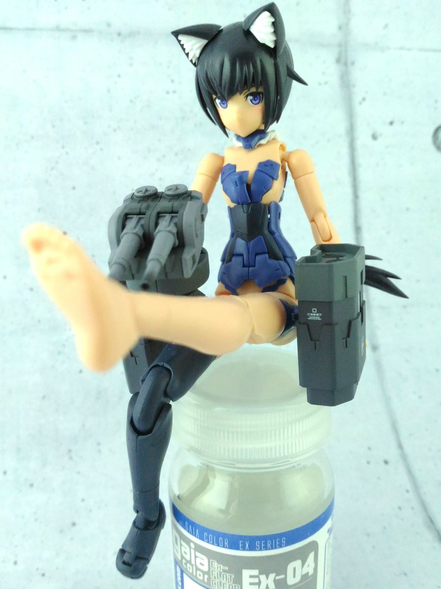 永遠の蒼 On Twitter Fa Gイノセンティアブルー仮組み マテリアに比べると各段に組みやすく動くようになってました 付属品は ツインテ髪 ショート髪 青形状色の耳達 グレー色の耳達 豊胸パーツ2種 素肌手足 黒手足 予備ジョイントなど それに加えブキヤ特典の