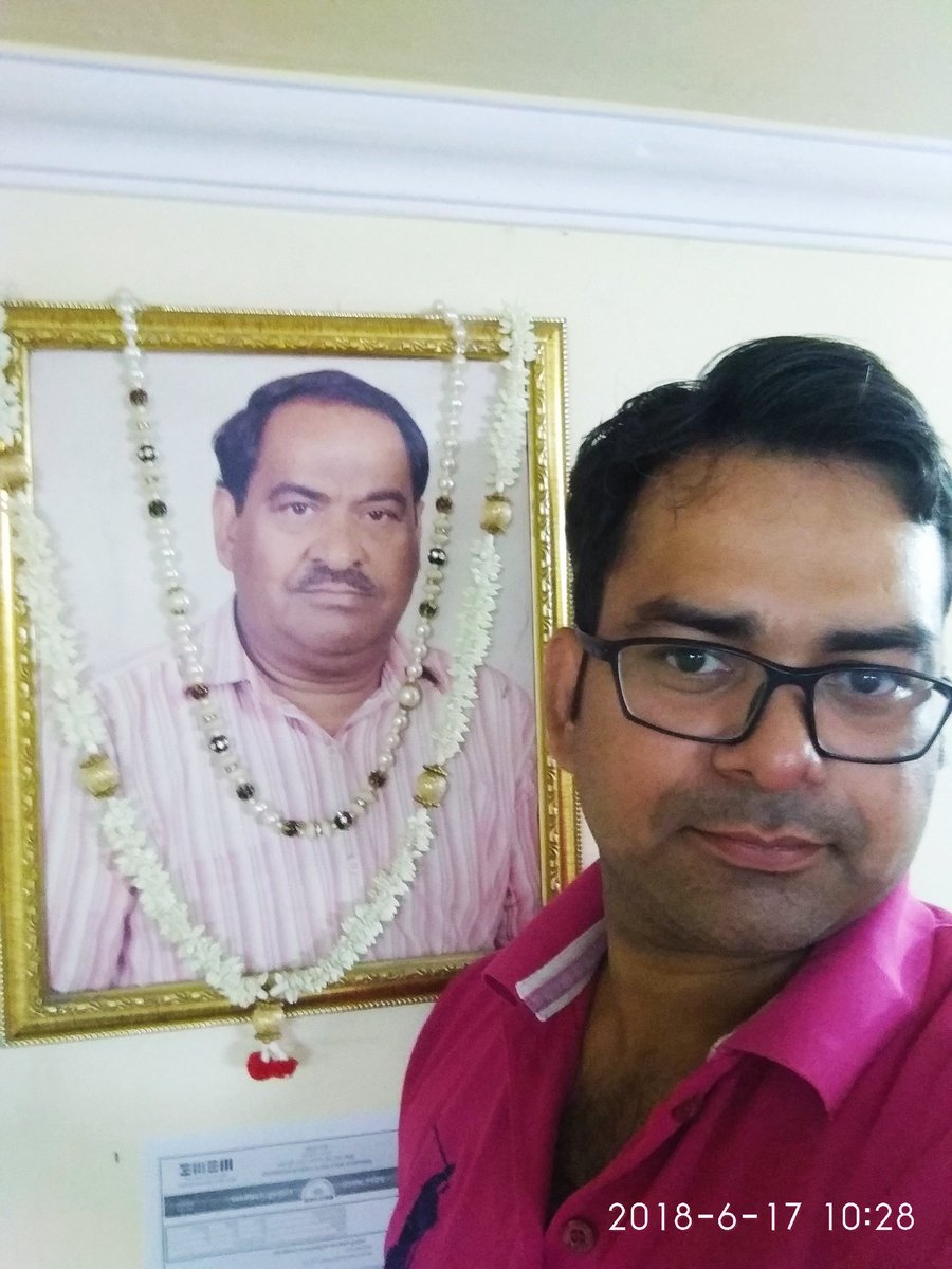#selfiewithdad 
#SelfieWithPitaji 
#SelfieWithFather 
#FathersDay 

My Strength , My Motivation , My Inspiration . 

     मेरे पिता स्व श्री मुकेश भार्गव 
💐💐💐💐💐💐💐💐💐💐💐
