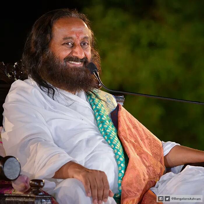 SwamiBrahmachit's tweet photo. “Sukha (contentedness) is that which takes one towards the self. Dukha (suffering) is that which takes one away from the self. One suffers simply because one is caught up in an object, which keeps changing, instead of focusing on the self..” ~ @SriSri
#SimpleYetProfound #Fact https://t.co/obGHbYjMyv