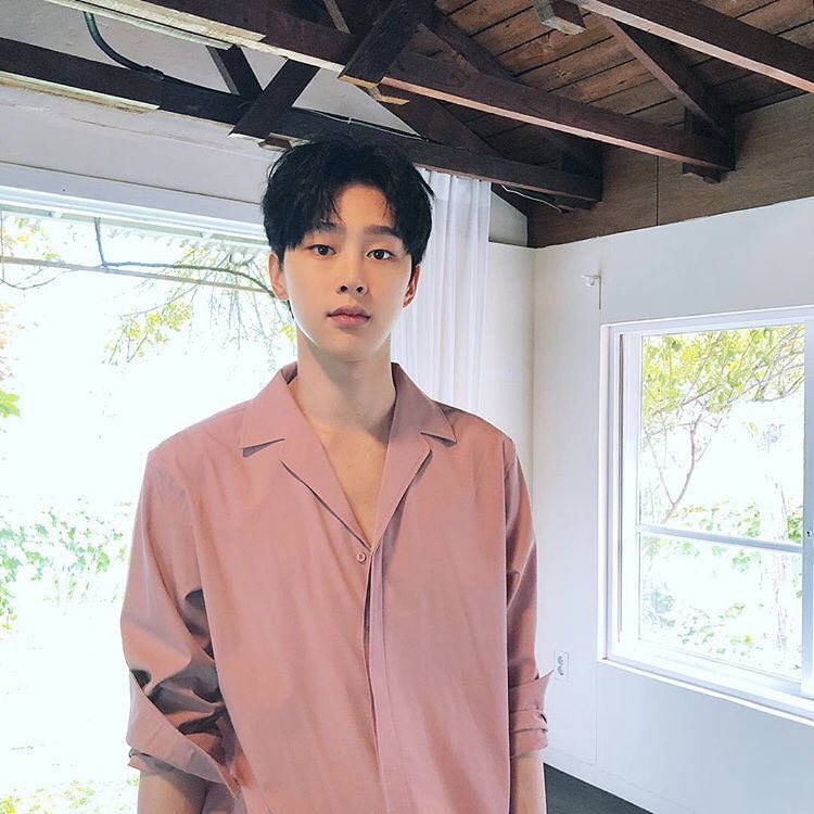 oarnav's tweet photo. โอ๊ยน่ารักกกกกก ทำตาโตเจ้ากาตุ่ยน้อยของแม่ 😭🐰 https://t.co/Ql8xcz4qVJ