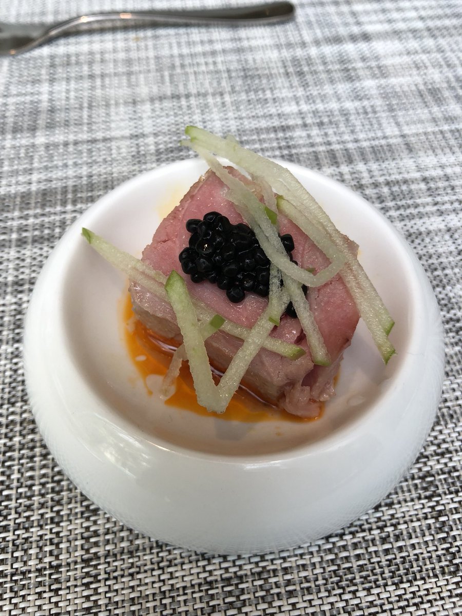 DMASydney's tweet photo. Lunch at @StRegisSG and then off to #royalascot @Ascot with @Blueman211 @roy930 @DerekSmooth @tasydney @JuliaAngove enjoying the black caviar https://t.co/XyazQgEGI8