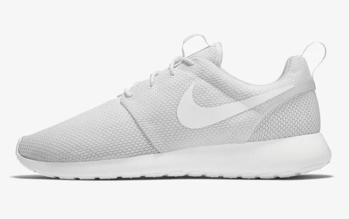 SOLELINKS's tweet photo. Ending SOON: Nike Roshe One on sale for $45.58 each + FREE shipping, use code 20SUMMER => https://t.co/gGmRptK8HP https://t.co/oOE0J55RfM