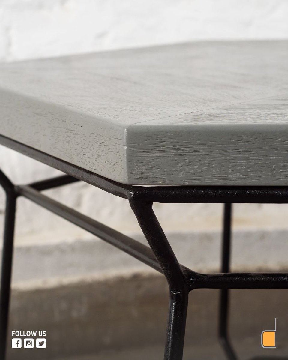 StudioDecube's tweet photo. Spreading the magic of their #skill,the #artisans of #Tarkashi inlayed #brass in wood with great #precision and #detail. Stay with us, as we introduce our #Hexa #CoffeeTable ! #mastercraftsman #wood #inlay #craftmanship #furniture #product #scandistyle #grey #black #metal #jaipur https://t.co/scFiChqQMG