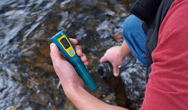 karryontravel's tweet image. TRAVEL TIPS: How to ditch plastic bottles on your next holiday bit.ly/2JQmeDM #traveltips #travel #travelling #holiday #plasticbottles #travelideas #environment #sustainable #sustainabletravel #tourism