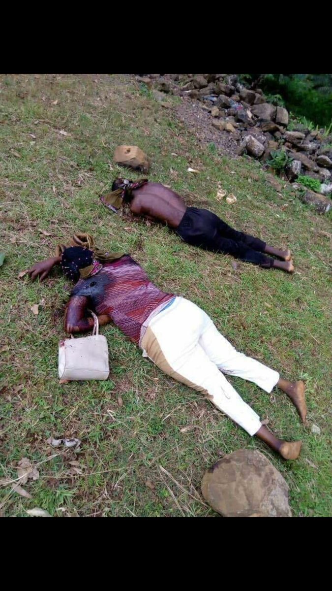 cantona595's tweet photo. The #indiscriminatemassacre of the peaceful pple of #Ambazonia by the terrorist military of #DictatorPresidentPaulBiya of #LRduCameroun in full gear,#Batibo in #NorthernZone of #Ambazonia. Blnd Fldd n shot by #LRCF #FreeAmbazonia.. @MasterMuki @DaafBorren @marcel_lucht @RussiaUN https://t.co/KAXY3EZF4X