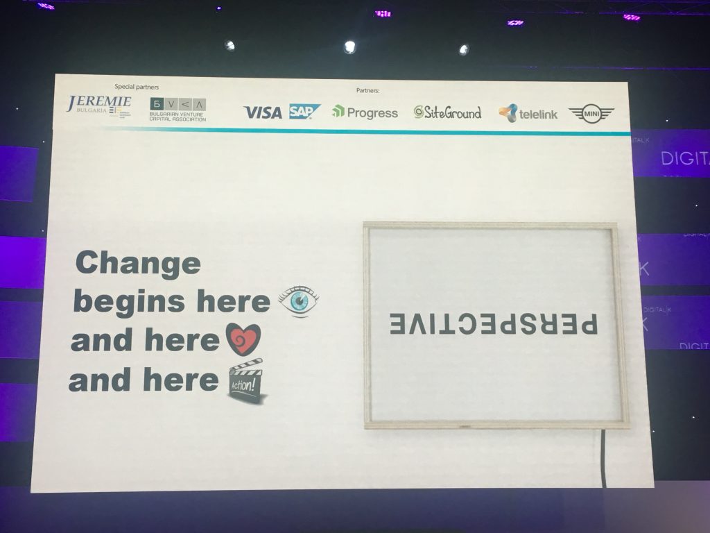 SonyaTrivedi's tweet photo. “Sometimes #success is a poor teacher. It lulls us into iteration, improving what is, to grow incrementally our success rather than challenge what works today to #innovate and create new opportunities tomorrow.” @briansolis #DigitalK2018 #SundayMorning https://t.co/luUcjiFXwp https://t.co/ddCxja9gZz