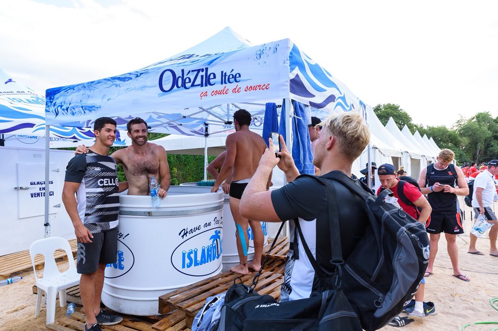 📸 with <a href="/AllBlacks/">All Blacks</a> legend, Conrad Smith, at the <a href="/worldclub10s/">World Club 10s Rugby</a>!🇳🇿

#RugbyinParadise