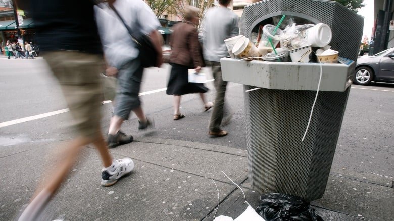 MinistryofWaste's tweet photo. Industry wants zero #plastic packaging in Canada's landfills by 2040 https://t.co/zHy4xS87Oj https://t.co/Mz2qzOCGJE