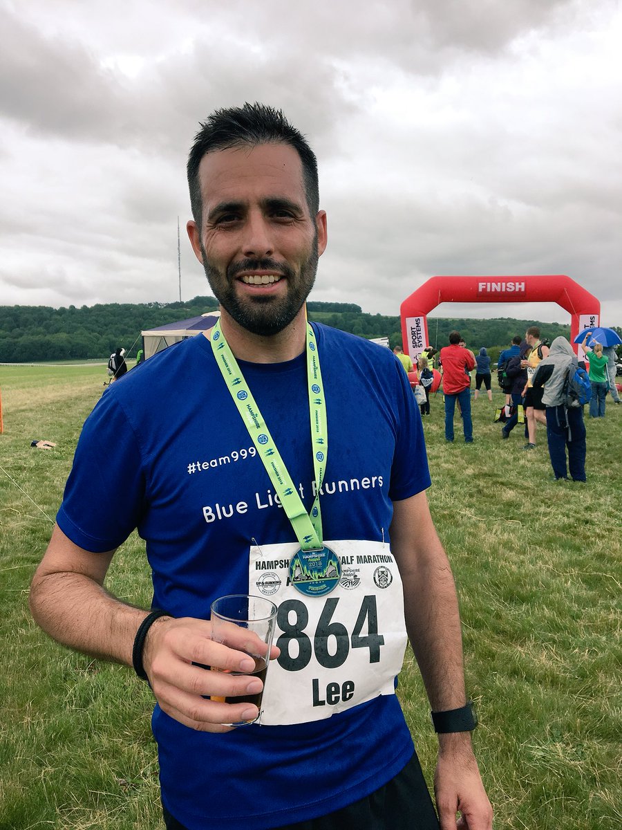 runners_blue's tweet photo. Amazing effort from Mr #bluelightrunner; achieved a sub 2 on a very hilly course ๐๐๐ Well done ๐ #team999 #proud #RunningStrong #EnjoyinghisBeer @Hantshoppit https://t.co/NzzCe0nJnk