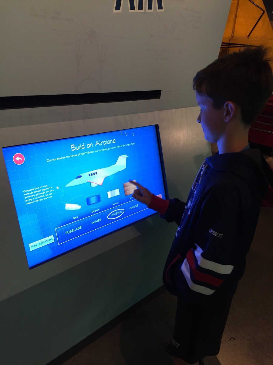 MissMurray07's tweet photo. The Discovery Centre was a hit for grade 3/4! Special thanks to Phil Hopewell for getting us there and back safely. @ssrsbbes @SSRCE_NS @denise_crouse https://t.co/lAdWOsjBOj