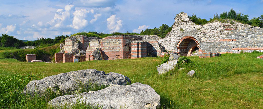 kashkavalt's tweet photo. Where the Iron Gates meet the Timok Valley: 7 sensational sites in eastern Serbia https://t.co/dZAJf1krqz https://t.co/xSeEkz5G21